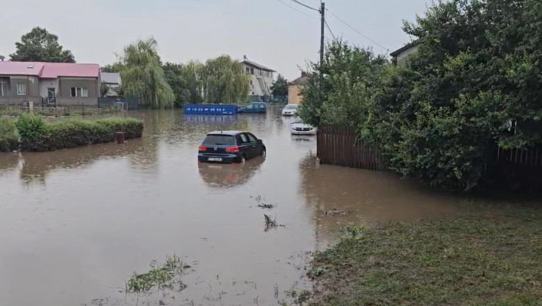 CJSU Constanţa intervine în comuna Amzacea: Vor fi ridicate şase construcţii uşoare, din elemente modulare - amzacea-inundata-1725290245.jpg