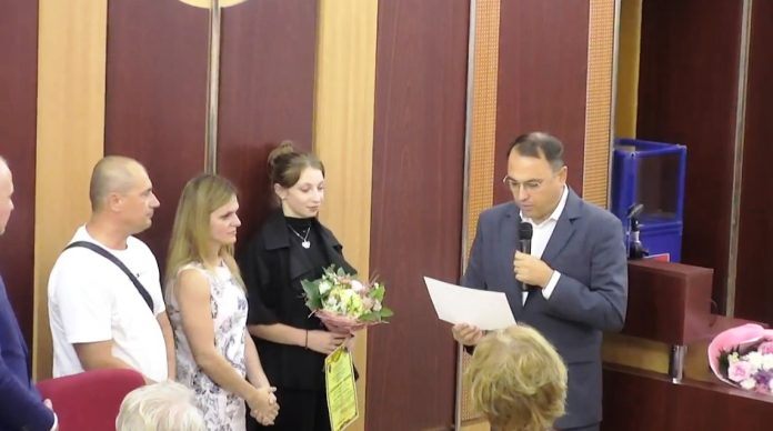Ana Maria Bărbosu, desemnată cetăţean de onoare al municipiului Focşani