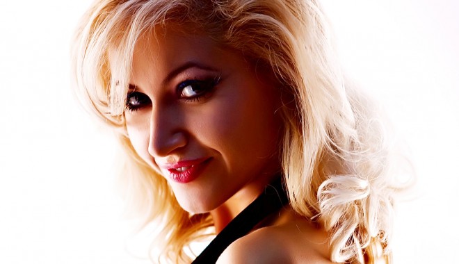 Anamaria Ferentz: 