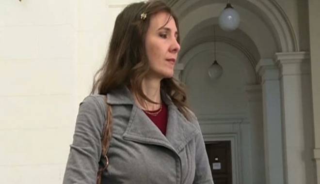 Mama acuzată că și-a răpit fiul îi cere ajutorul lui Iohannis. Ce i-a scris președintelui! - anamarianedelcu1987688001-1460616861.jpg