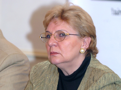 Ana Pascu, realeasă vicepreședinte al Federației Internaționale de Scrimă - anapascu-1355340706.jpg