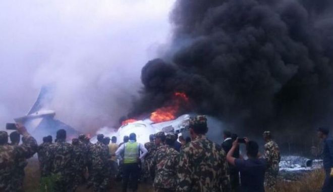 Tragedia aviatică din Nepal. Pilotul a suferit o criză de nervi și fuma încontinuu în cabină - anbnjnc9odawjmhhc2g9ztu2njg1owm1-1535462152.jpg