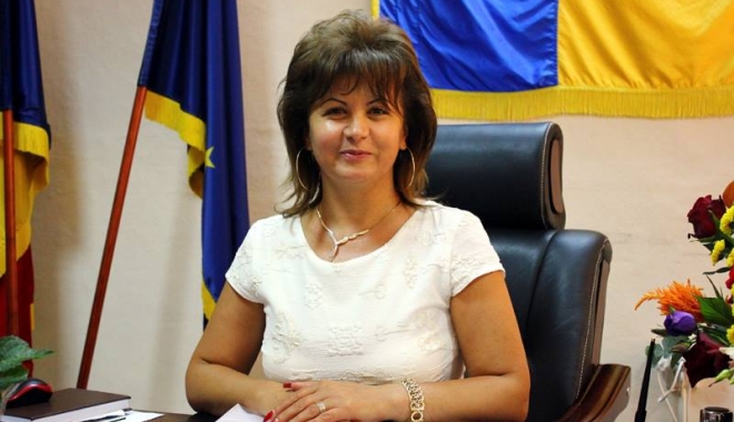 Primarul Ancuța Belu, la raport în fața cetățenilor din Mihail Kogălniceanu. Ce a făcut și ce vrea să mai facă - ancuta-1462477406.jpg