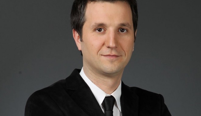 Andi Moisescu petrece Paștele  în sânul familiei - andimoisescu-1334006094.jpg