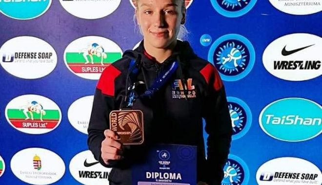 Andreea Beatrice Ana, medaliată cu bronz la Campionatele Mondiale de lupte - andreea-1572639365.jpg