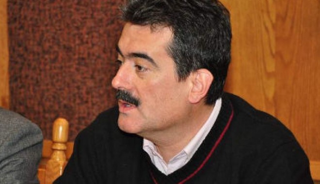 Decretul de numire a noului ministru al economiei a fost semnat - andreidominicgerea-1381919572.jpg