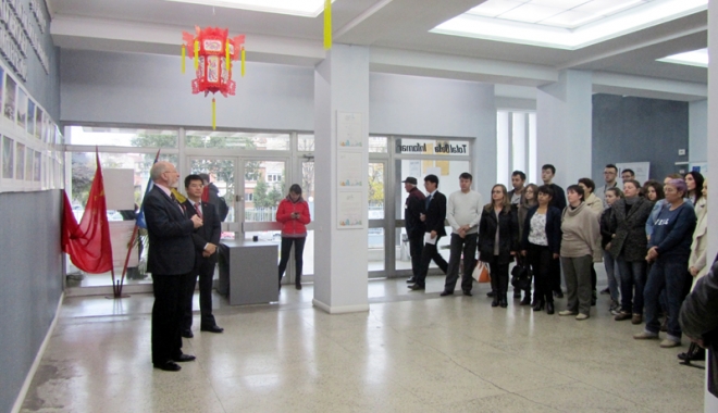Vernisaj expozițional  la Universitatea 