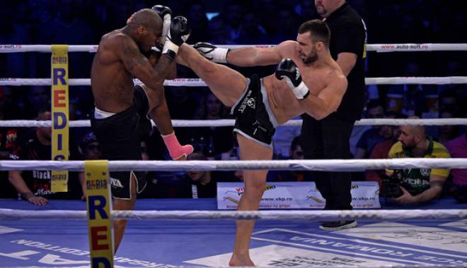 Gala Superkombat Constanța 2015. Andrei Stoica își apără titlul - andreistoicamarcelloaadriansz4-1436870375.jpg