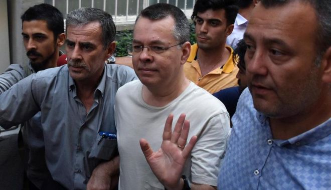 Pastorul care a declanșat un scandal între Turcia și SUA va fi eliberat - andrewbrunson-1539355540.jpg