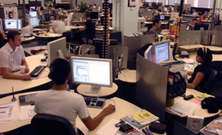INS/ 60 la sută din românii apți de muncă au un job - angajatiiromaninuconsideranecesa-1348556528.jpg
