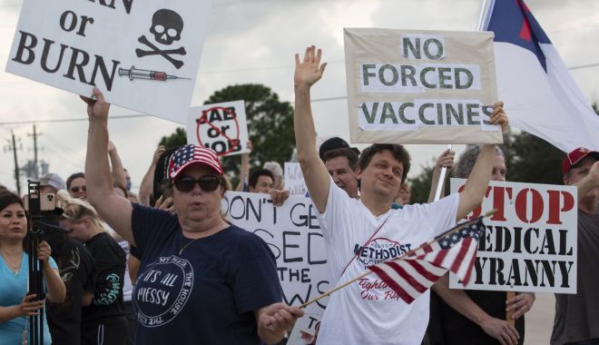 Angajaţii unui spital din Texas au fost concediaţi pentru că nu s-au vaccinat - angajatiiunuispital-1624558569.jpg