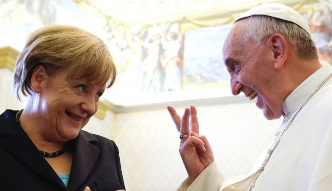 Angela Merkel i-a cerut Papei Francisc să sprijine măsurile de austeritate - angela-1368975272.jpg