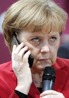 Telefonul mobil al lui Merkel, spionat de Statele Unite? - angela-1382614904.jpg