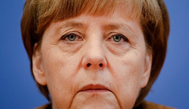 Cap de porc, găsit în fața biroului Angelei Merkel - angela-1463302663.jpg