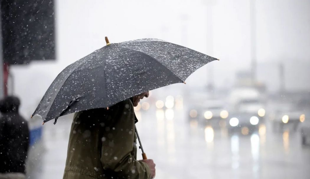 Atenționare meteo de vreme rea, prelungită de ANM până marți. Vremea se răcește brusc - anmanuntavremereacodgalbeninmaim-1742027562.jpg