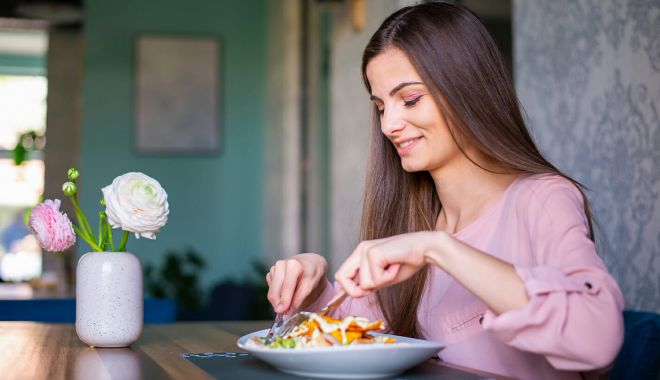 Nu vă mai înfometați! Anorexia poate avea consecințe grave - anorexiejpg-2-1678796339.jpg