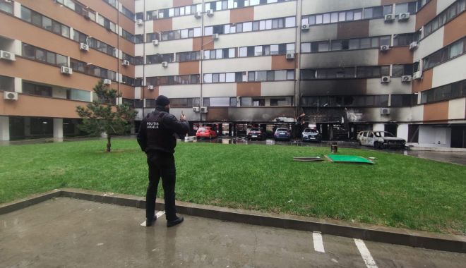 Ansamblul de locuințe distrus de incendiu, păzit de Poliţia Locală - ansambluldelocuinte-1639755871.jpg