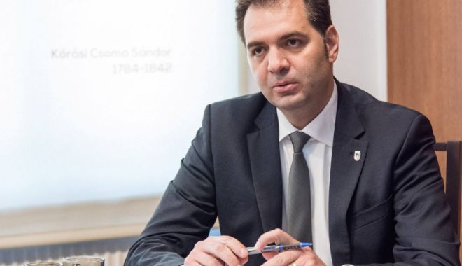 UDMR acceptă reluarea negocierilor pentru noul guvern, chiar dacă au părăsit nervoși ultima ședință. Vezi ce ministere vor