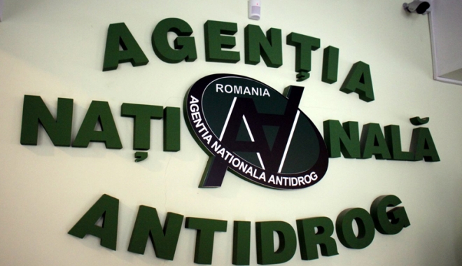 Medici școlari din Constanța,  instruiți cu privire la problematica drogurilor - antidrogmediciconstanta-1495984733.jpg