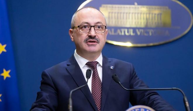 Antonel Tănase alături de tinerii din România - antoneltanaseonline-1606239858.jpg