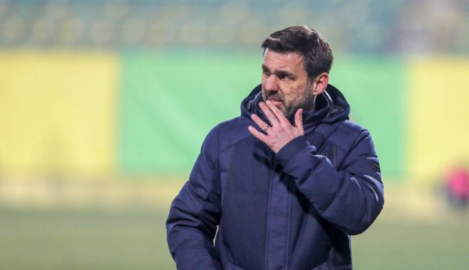 Zeljko Kopic (Dinamo): „UTA e un adversar redutabil, trebuie să jucăm cu atitudine pentru a câştiga” - antrenor-dinamo-1709821019.jpg