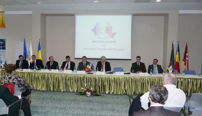 Primarii orașelor nu mai vor să fie dependenți  de Consiliul Județean - aor-1468945791.jpg