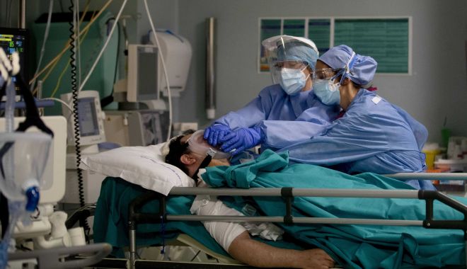 Avalanșă de cazuri de Covid-19. Numărul infecțiilor s-a dublat în ultimele 24 de ore - ap20115599096675-1631615242.jpg