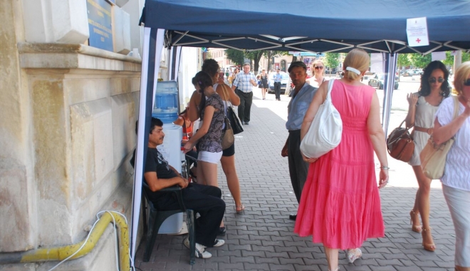În ce locații a instalat Primăria Constanța dozatoare cu apă rece - apa-1468512054.jpg