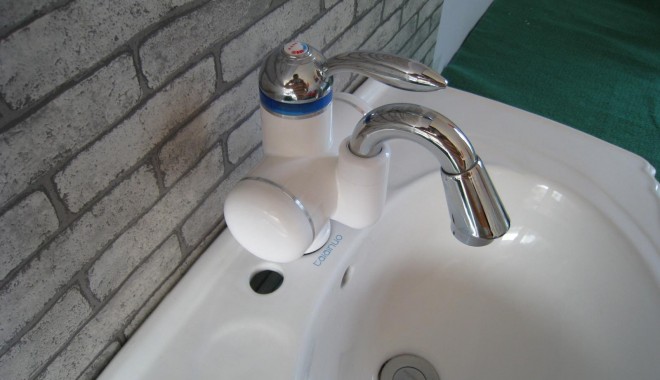 RAJA. Zona Stadionului Portul, fără apă rece, mâine - apa10-1364898221.jpg