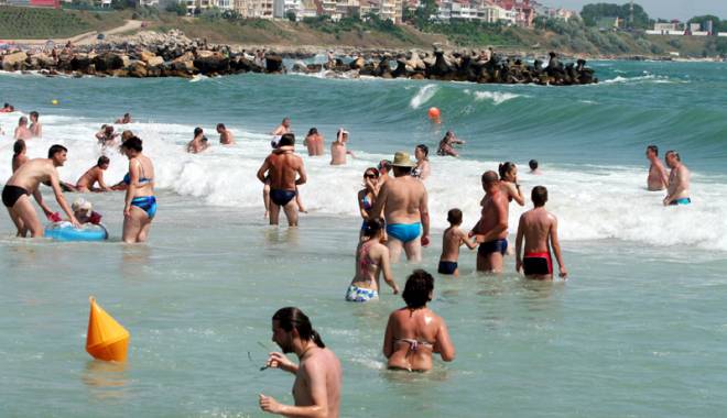 Apa de îmbăiere de pe litoral, analizată de DSP - apadeimbaiere-1439221442.jpg