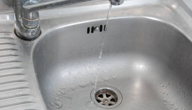 Atenție! Se oprește apa pe mai multe străzi din Techirghiol! - aparobinetalexi1-1433935032.jpg