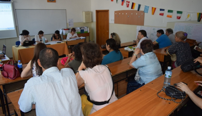 Apel pentru selecția cadrelor didactice evaluatoare de manuale școlare - apelprofesori-1516637824.jpg
