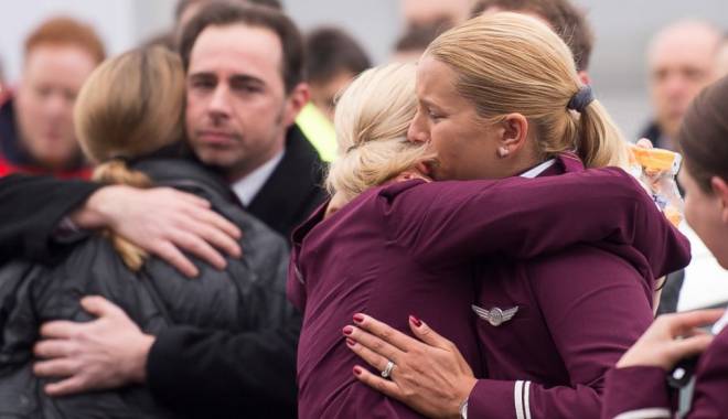 Prăbușirea avionului Airbus A320: Germanwings, un prim ajutor pentru familiie victimelor - apgermanwings4ml15032516x9992-1427524065.jpg
