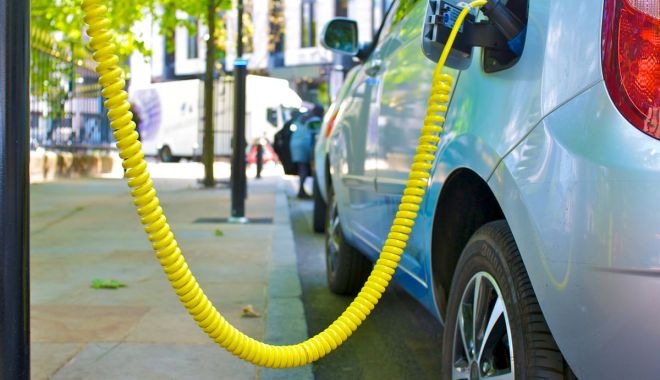 Aplicație mobilă prin care șoferii pot afla în timp real cel mai mic preț la carburanții auto - aplicatie-preturi-1692903385.jpg