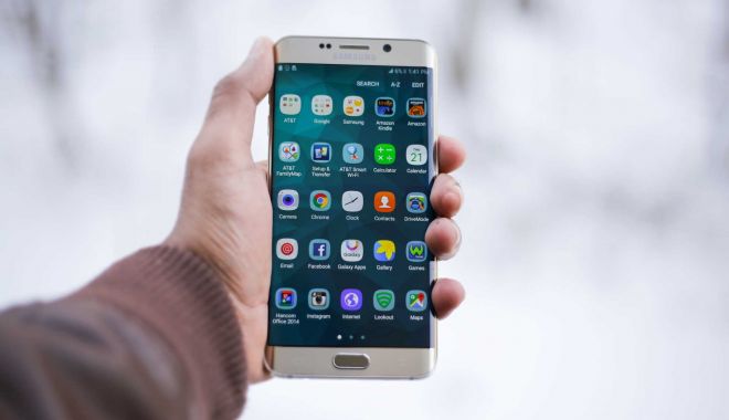 Lista aplicațiilor pe care trebuie să le ștergi din telefon. Experți în securitate: 
