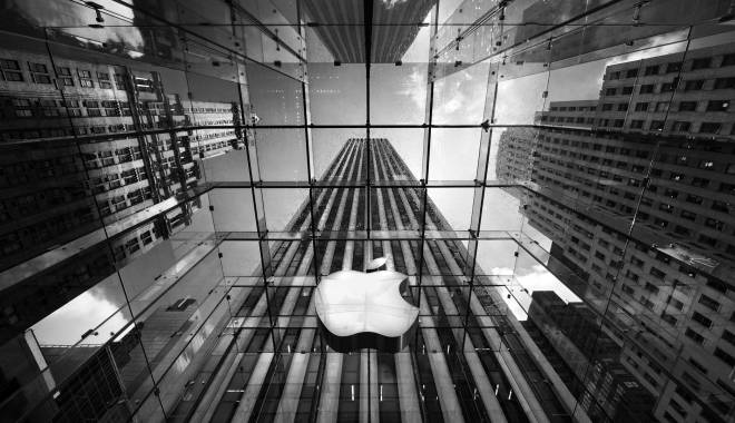 Apple a afisat profit record: 18,4 miliarde de dolari - apple-1453883076.jpg