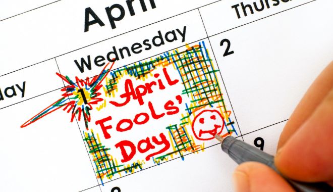 1 aprilie, Ziua păcălelilor. De unde îşi are rădăcinile această tradiţie - aprilfoolsadobestock189646683-1617257798.jpg