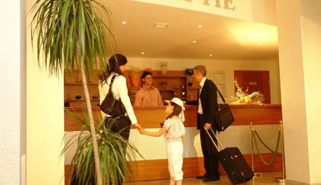 Aproape un sfert din locurile de cazare din turism au fost ocupate - aproapeunsfert-1459503537.jpg