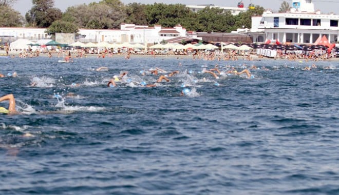 Aqua Challenge, din nou în Mamaia - aquachallengemamaia201292-1405015859.jpg