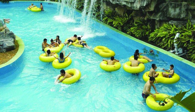 Aqua-park la Năvodari - aquapark-1376916218.jpg