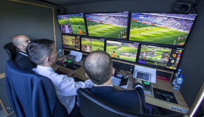 Arbitrajul video va fi introdus din februarie în Liga Campionilor, a anunțat UEFA - arbitraj-1543845338.jpg