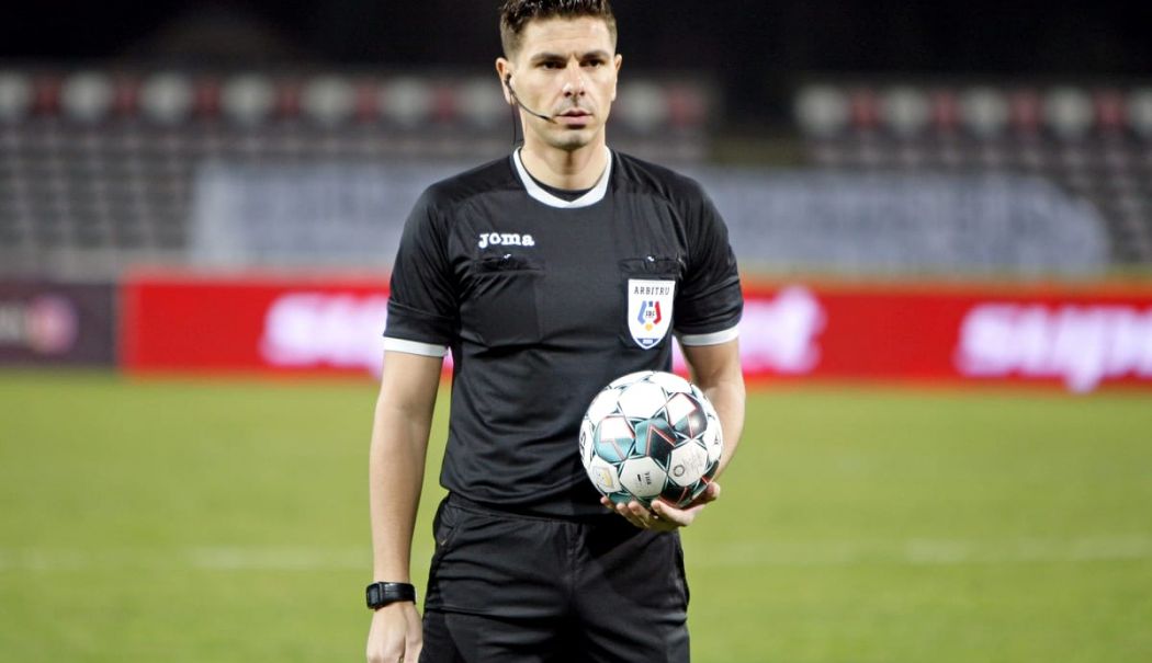 Marian Barbu va arbitra partida Partizan Belgrad - Dinamo Kiev din Liga Campionilor - arbitru-1722259725.jpg