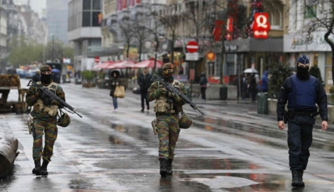 Un al șaselea bărbat a fost arestat vineri noapte la Bruxelles în legătură cu atacurile teroriste - arest-1460204457.jpg
