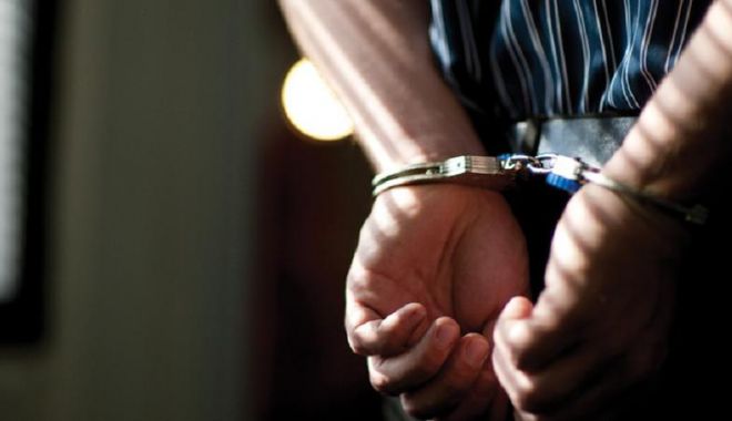 Tâlhar dat în urmărire, depistat de polițiști în Constanța - arest-1595157433.jpg