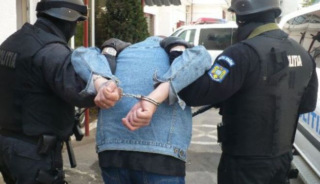 Proxenet în Grecia, arestat la Constanța - arestat-1537422388.jpg