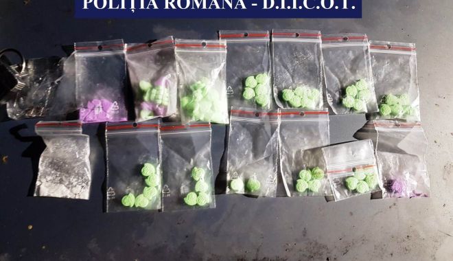 Doi bărbați, arestați pentru că au vândut droguri în Mamaia - arestati-1566499495.jpg