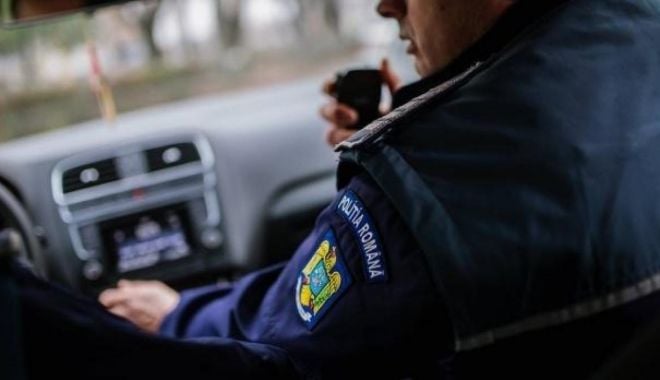 Furau telefoane mobile din mall pe care le vindeau. Acum sunt sub control judiciar