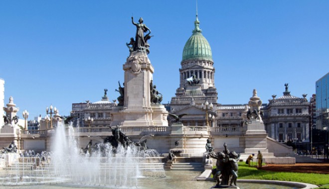 Argentina refuză  de cinci ani să fie evaluată de FMI - argentina-1359557105.jpg