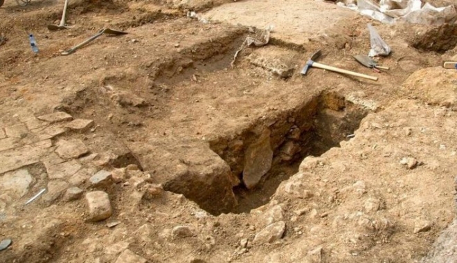 Descoperire incredibilă în cimitirele din Polonia! Ce au scos la suprafață arheologii - arheologidescoperirebiserica7085-1482068635.jpg