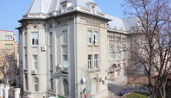 Universitari și preoți din țară se reunesc  la Arhiepiscopia Tomisului - arhiepiscopiatomisului3143677521-1456853878.jpg